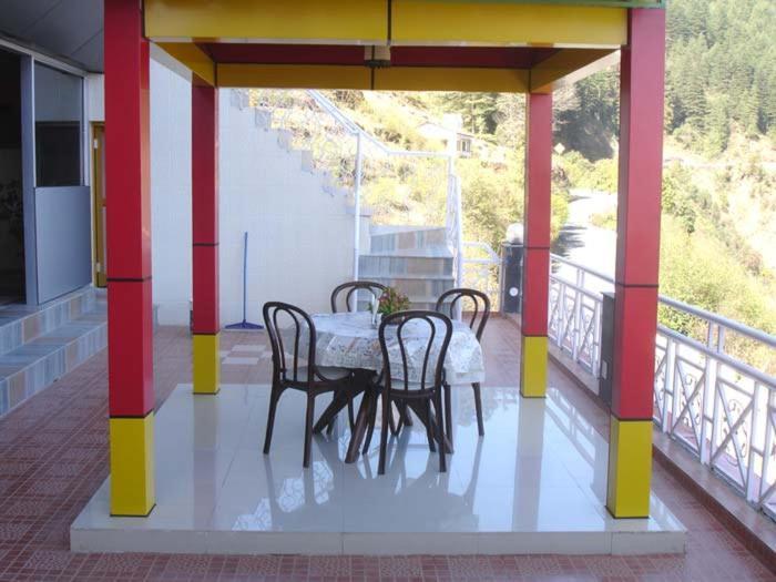 Hotel Crystal Palace Данаулти Екстериор снимка